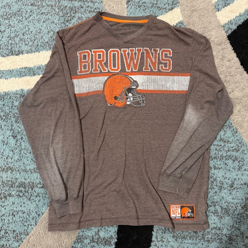 NFL Cleveland Browns Long Sleeve Shirt Men XL Brown V-Neck Graphic Tee AFC North
